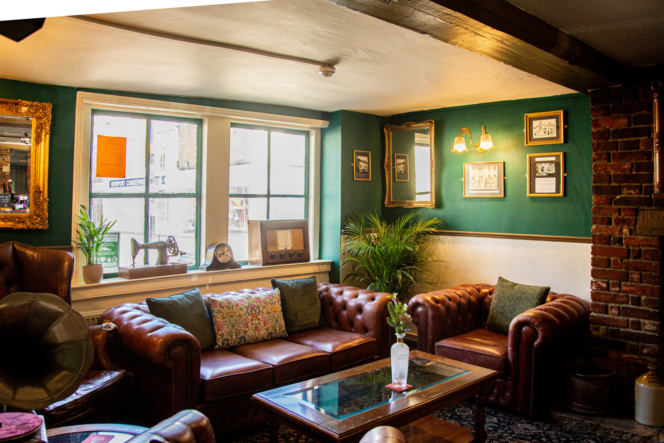 Wheatsheaf Hotel Newport